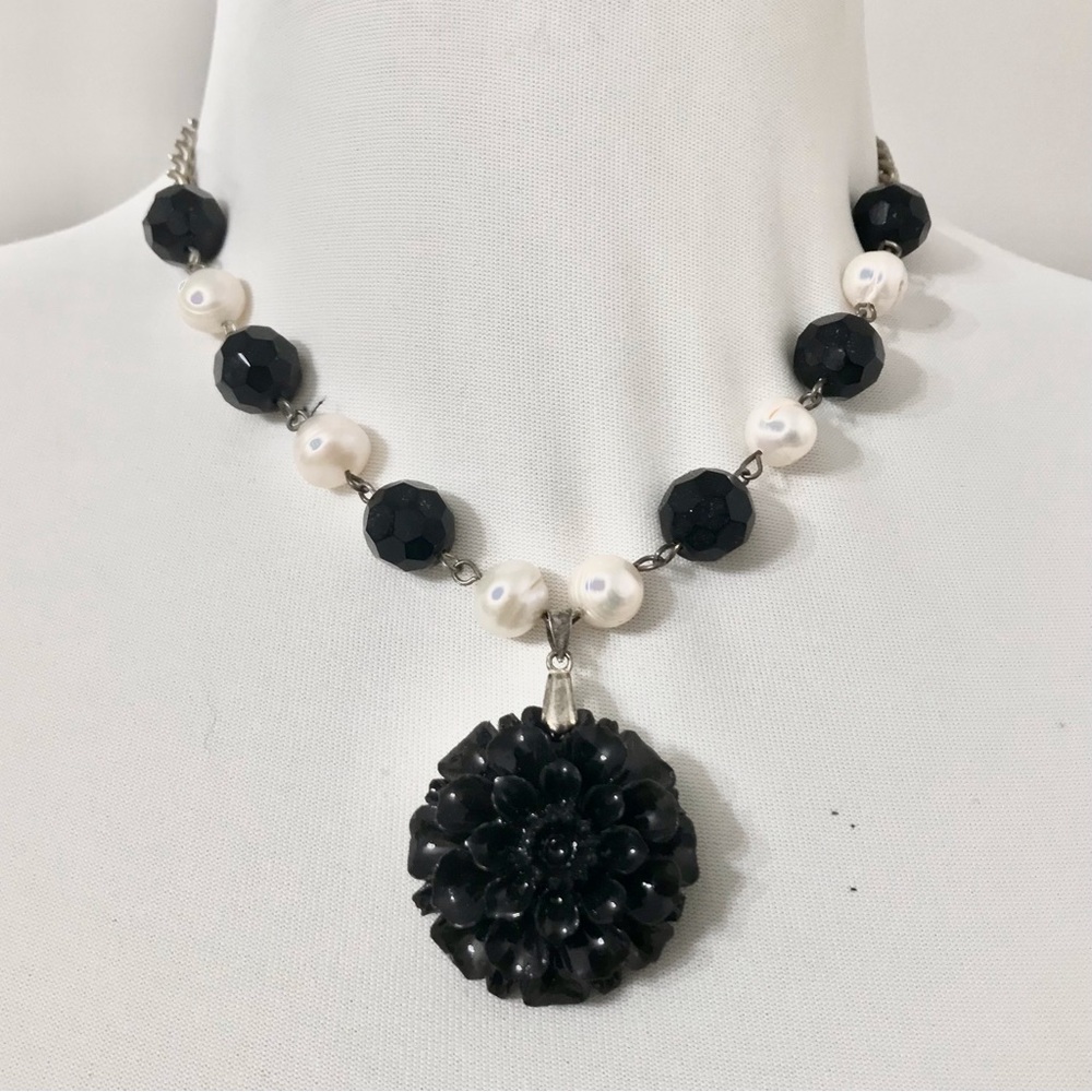 Black Stone Rose Pendant and Freshwater Pearl Necklace